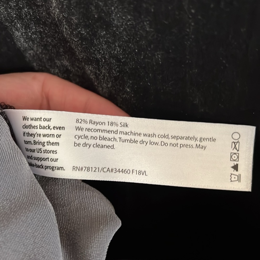 Eileen Fisher velvet long top. Large NWt. - Picture 6 of 6